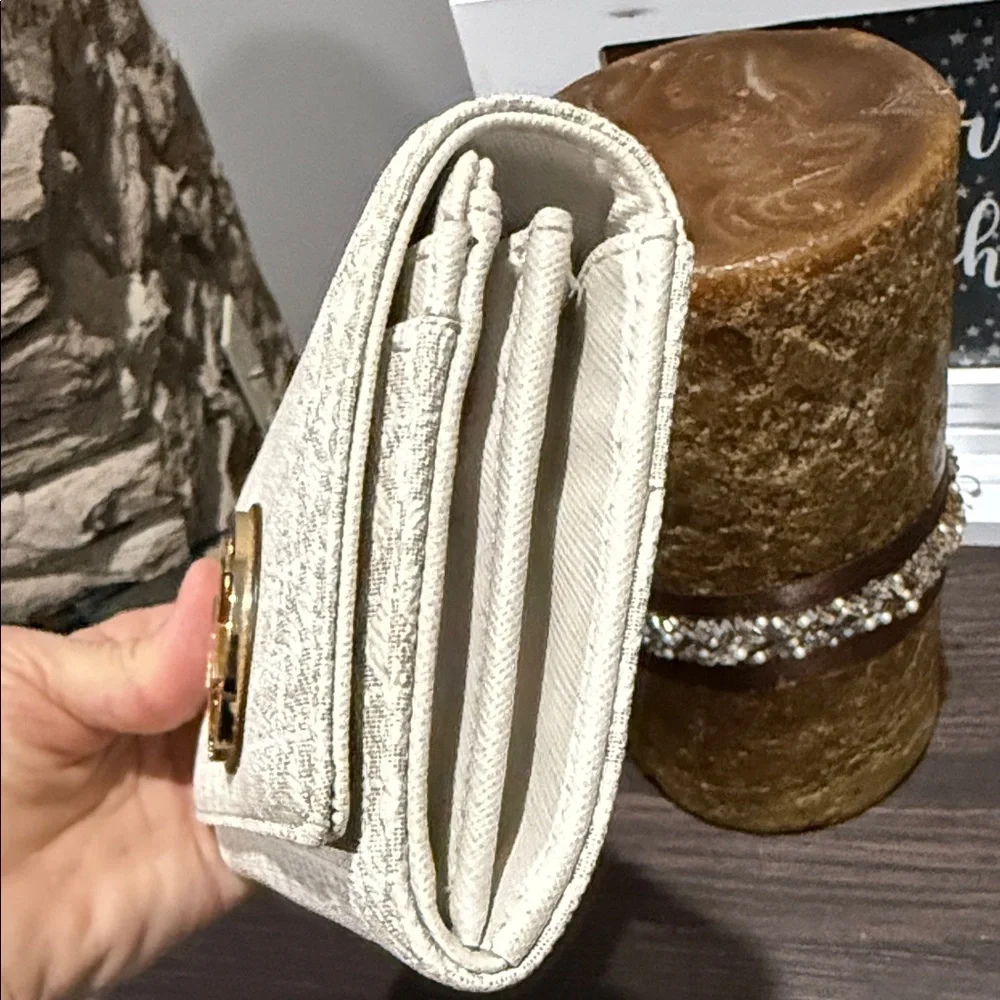 Michael Kors Beige Monogram Wallet - Picture 5 of 15